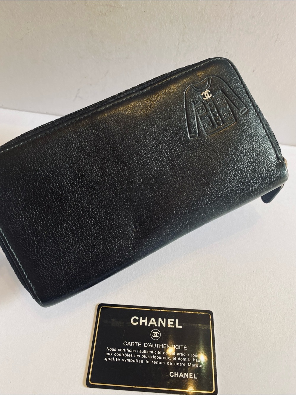 🛍️Chanel RARE Authentic & Vintage CC Jacket Motif Long Zip Around Zippy Wallet